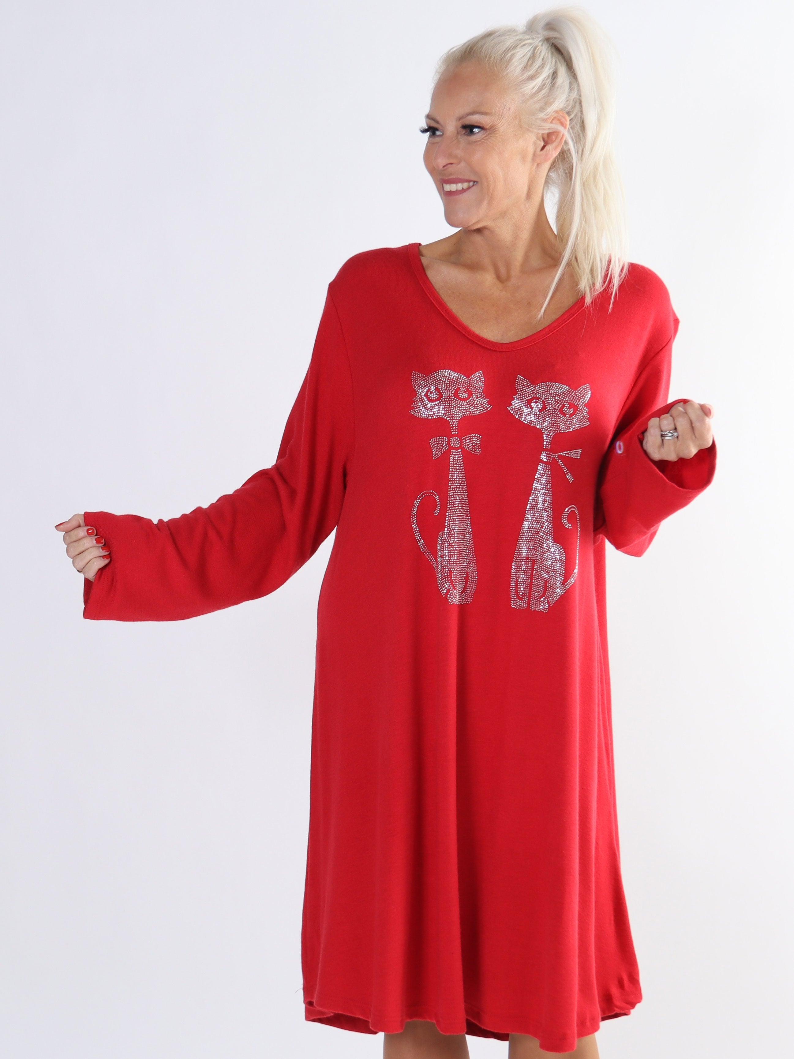 Talia - Klänning i viskos med kattmönster i viskos för större storlekar